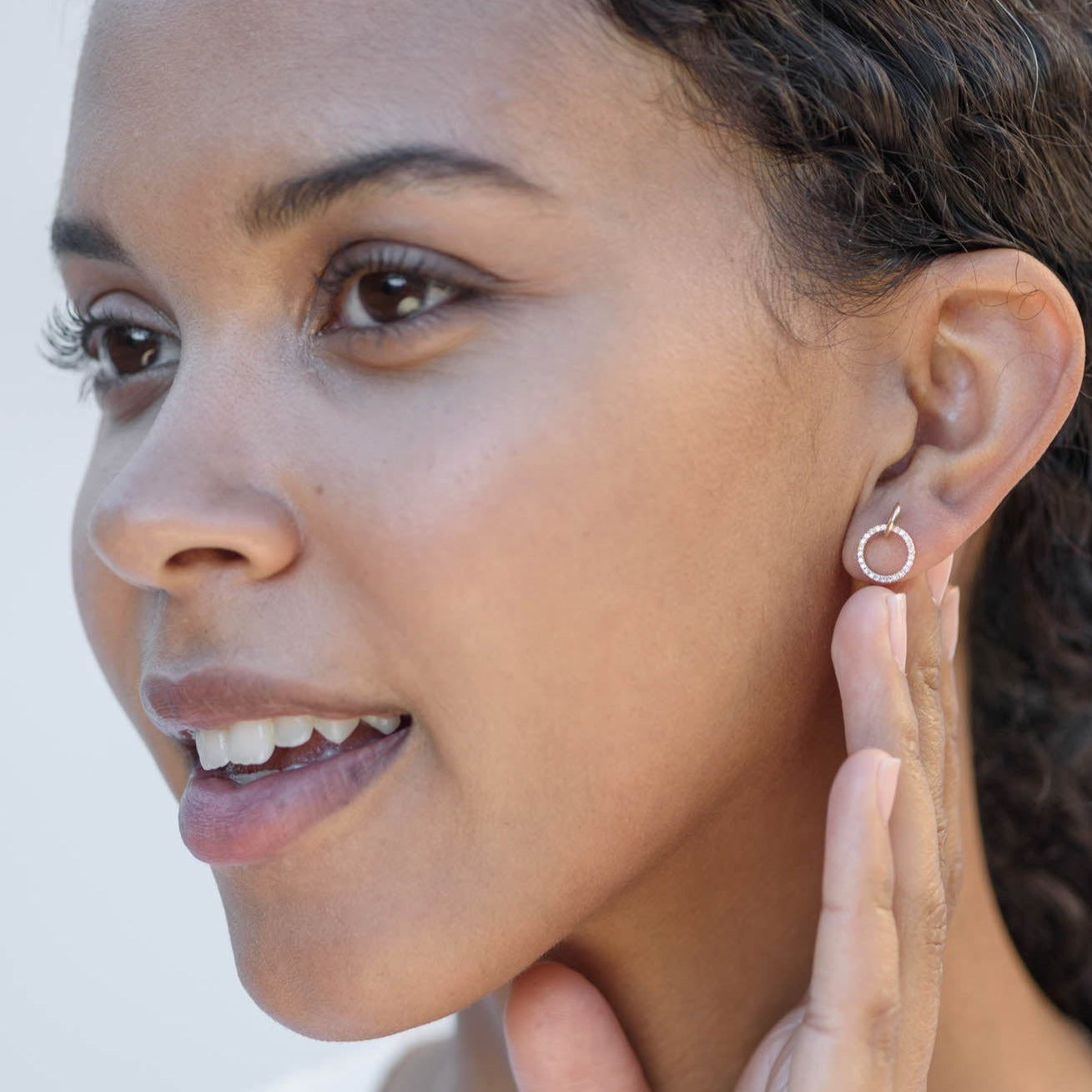 Naomi Swinging Halo Earrings